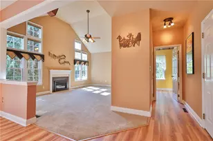 4295 Kathi Dr, Bethlehem City, PA 18017 - Photo 25