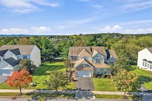 1884 Emerald Dr, South Whitehall Township, PA 18069 - Photo 3