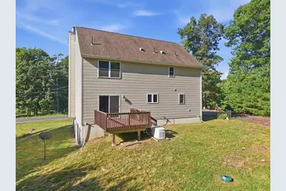 302 Lees Run Circle, East Stroudsburg, PA 18302 - Photo 11
