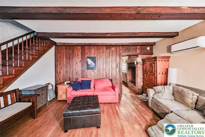 2046 Freemansburg Avenue, Wilson Boro, PA 18042 - Photo 9