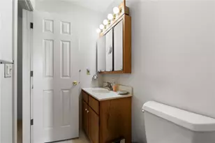 4930 Shawnee Ct, North Whitehall Township, PA 18078 - Photo 29