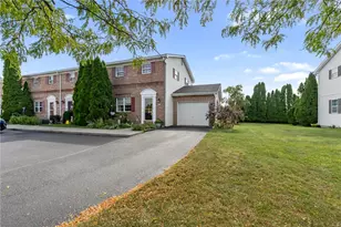 4930 Shawnee Ct, North Whitehall Township, PA 18078 - Photo 5