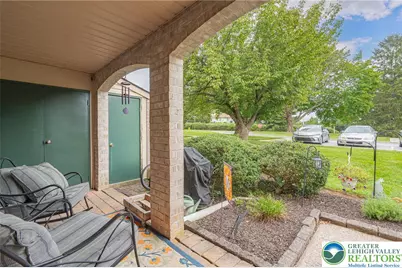 2876 Aronimink Place, Macungie Boro, PA 18062 - Photo 5