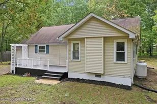 118 Buckhill Rd, Penn Forrest, PA 18210 - Photo 7