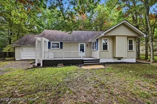 118 Buckhill Rd, Penn Forrest, PA 18210 - Photo 5