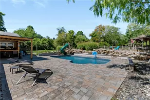 1135 Oak Ridge Ln, Moore Township, PA 18038 - Photo 33