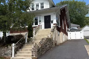 7 E Plainfield, Pen Argyl, PA 18072 - Photo 1
