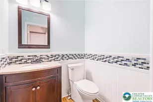 2224 Pembrooke Dr, Lower Macungie Township, PA 18062 - Photo 15