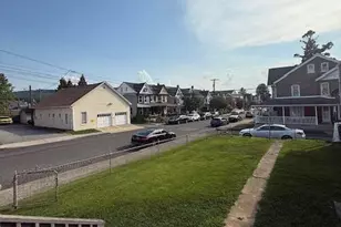 102 N 4th St, Emmaus Boro, PA 18049 - Photo 3