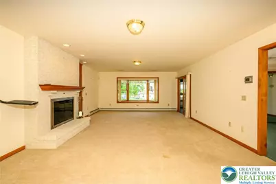 3231 Fairland Drive, North Whitehall Township, PA 18078 - Photo 3