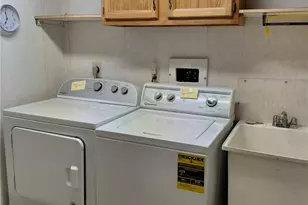 1514 Graham St, Fountain Hill Boro, PA 18015 - Photo 35