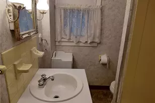 1514 Graham St, Fountain Hill Boro, PA 18015 - Photo 23