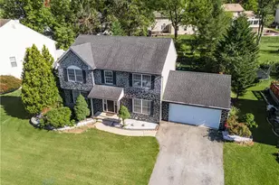 932 Pennsylvania St, Whitehall Township, PA 18052 - Photo 3