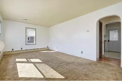170 S New Street, Nazareth Boro, PA 18064 - Photo 3