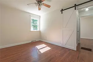 1884 Reading Dr, Lower Saucon Township, PA 18015 - Photo 11