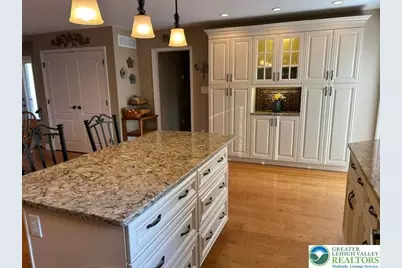 36 Stonecroft Drive, Palmer Twp, PA 18045 - Photo 7