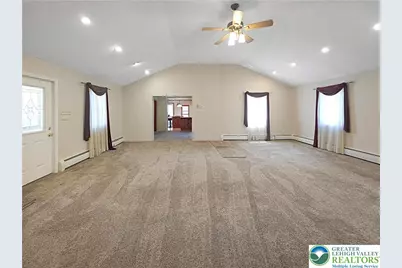 82 Front Street, Roseto, PA 18013 - Photo 9