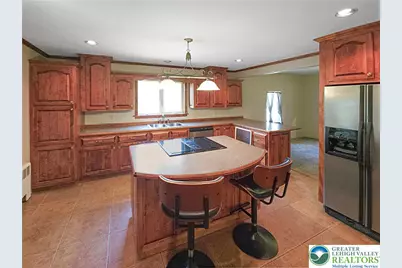 82 Front Street, Roseto, PA 18013 - Photo 7