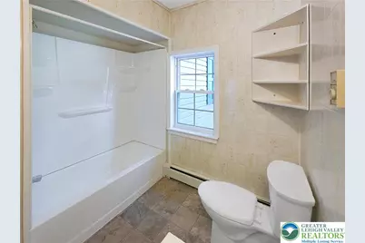 82 Front Street, Roseto, PA 18013 - Photo 19