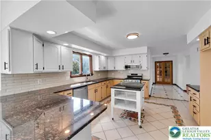 1556 Farmersville Rd, Bethlehem Township, PA 18020 - Photo 17