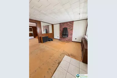 419 E Patterson Street, Lansford, PA 18232 - Photo 5