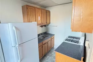 323 N Eighth St, Allentown City, PA 18102 - Photo 3