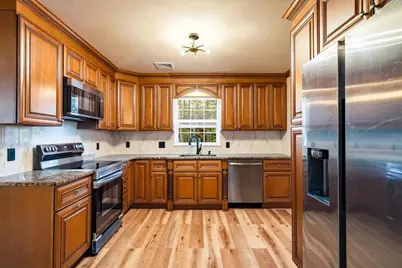 1070 Country Place Drive, Coolbaugh Twp, PA 18466 - Photo 9