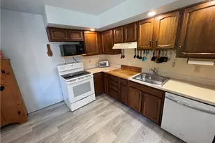 1335 Jefferson St, Hellertown Boro, PA 18055 - Photo 5