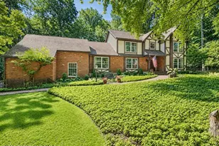 5333 Hickory Cir, Stroudsburg, PA 18360 - Photo 3