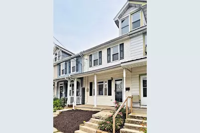 28 W Smith Street, Topton, PA 19562 - Photo 1