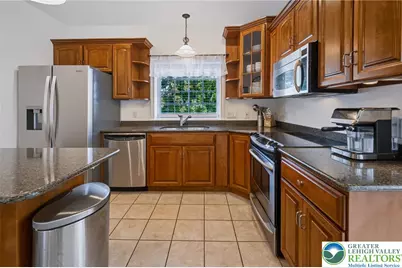 3947 Mechanicsville Road, Whitehall Township, PA 18052 - Photo 7