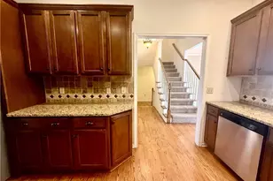 50 S Hillside Ct, Easton, PA 18045 - Photo 5