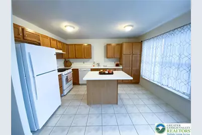 8134 Heritage Drive, Lower Macungie Township, PA 18011 - Photo 9