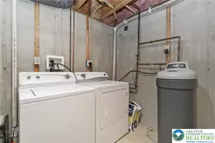 8134 Heritage Dr, Lower Macungie Township, PA 18011 - Photo 29