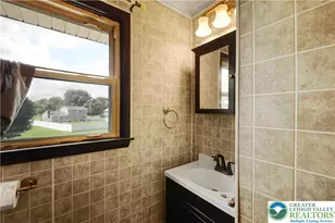 467 W Locust Ln, Lower Nazareth Twp, PA 18064 - Photo 13