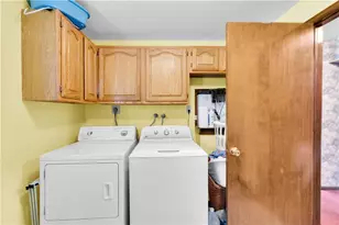 121 Scenic Ct, Upper Mt Bethel Twp, PA 18343 - Photo 33