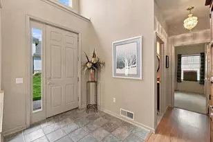 2673 Terrwood Dr W, Lower Macungie Township, PA 18062 - Photo 9