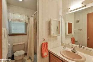 907 Barbara Dr, Coplay Boro, PA 18037 - Photo 31