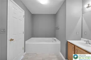 6835 Lincoln Dr, Lower Macungie Township, PA 18062 - Photo 29