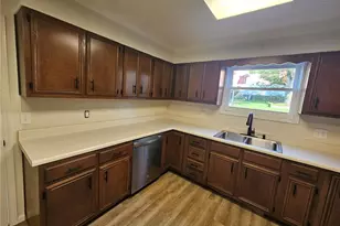 415 William St, Pen Argyl Boro, PA 18072 - Photo 5