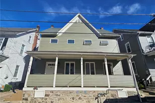 415 William St, Pen Argyl, PA 18072 - Photo 1