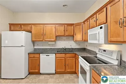 5229 Garden View Lane, Lower Macungie Township, PA 18062 - Photo 5
