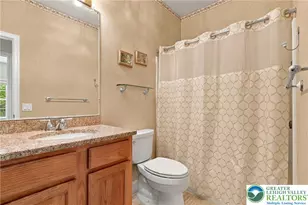 5229 Garden View Ln, Lower Macungie Township, PA 18062 - Photo 19