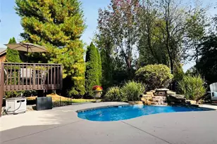 5 Midland Dr, Palmer Twp, PA 18045 - Photo 59