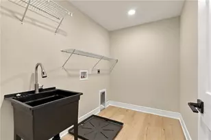 822 Hunter St, North Catasauqua Bor, PA 18032 - Photo 25