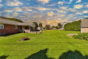 5518 Louise Ln, East Allen Township, PA 18067 - Photo 9