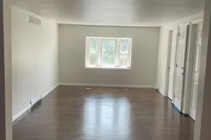 112 W 25th St, Northampton Township, PA 18067 - Photo 11