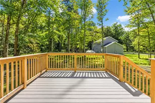 115 Deer Path Ln, Tobyhanna Twp, PA 18346 - Photo 3