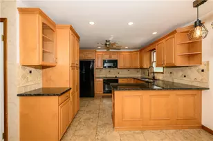 606 Buckingham Dr, Northampton Boro, PA 18067 - Photo 11