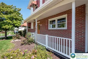 2530 Rosewood Dr, Hanover Twp, PA 18017 - Photo 3